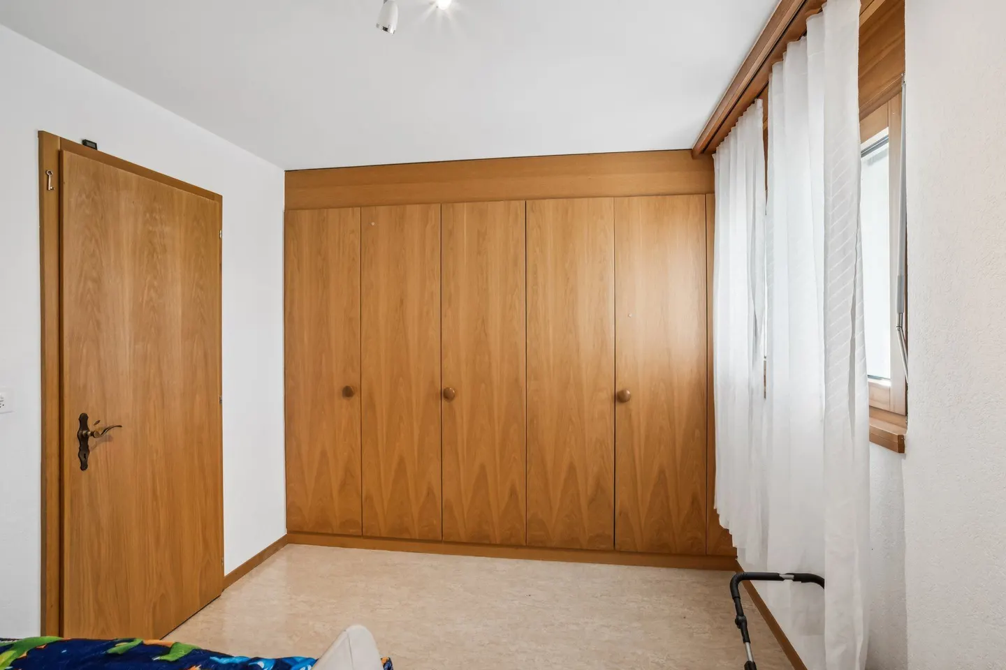 Sunny living happiness with spacious south terrace in Raron - Photo 8 of 10