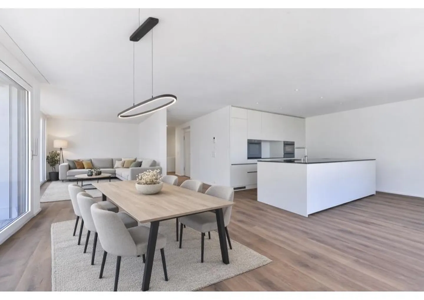 Appartamento attico 4,5 locali con vista panoramica sul lago e grandi terrazze - Foto 2 di 6