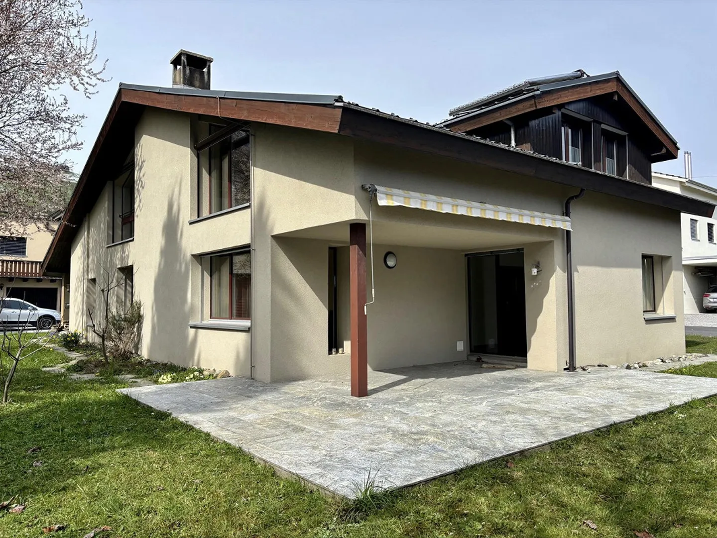 Casa unifamiliare - Foto 2 di 16