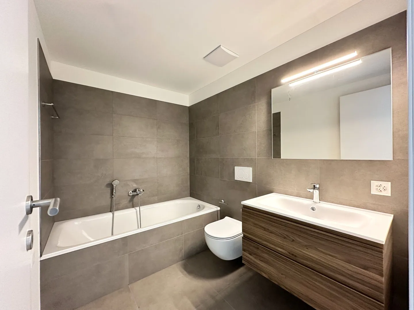 Bellissimo appartamento di 4,5 stanze in un nuovo edificio - Residenza Ai Giardini - Foto 10 di 12