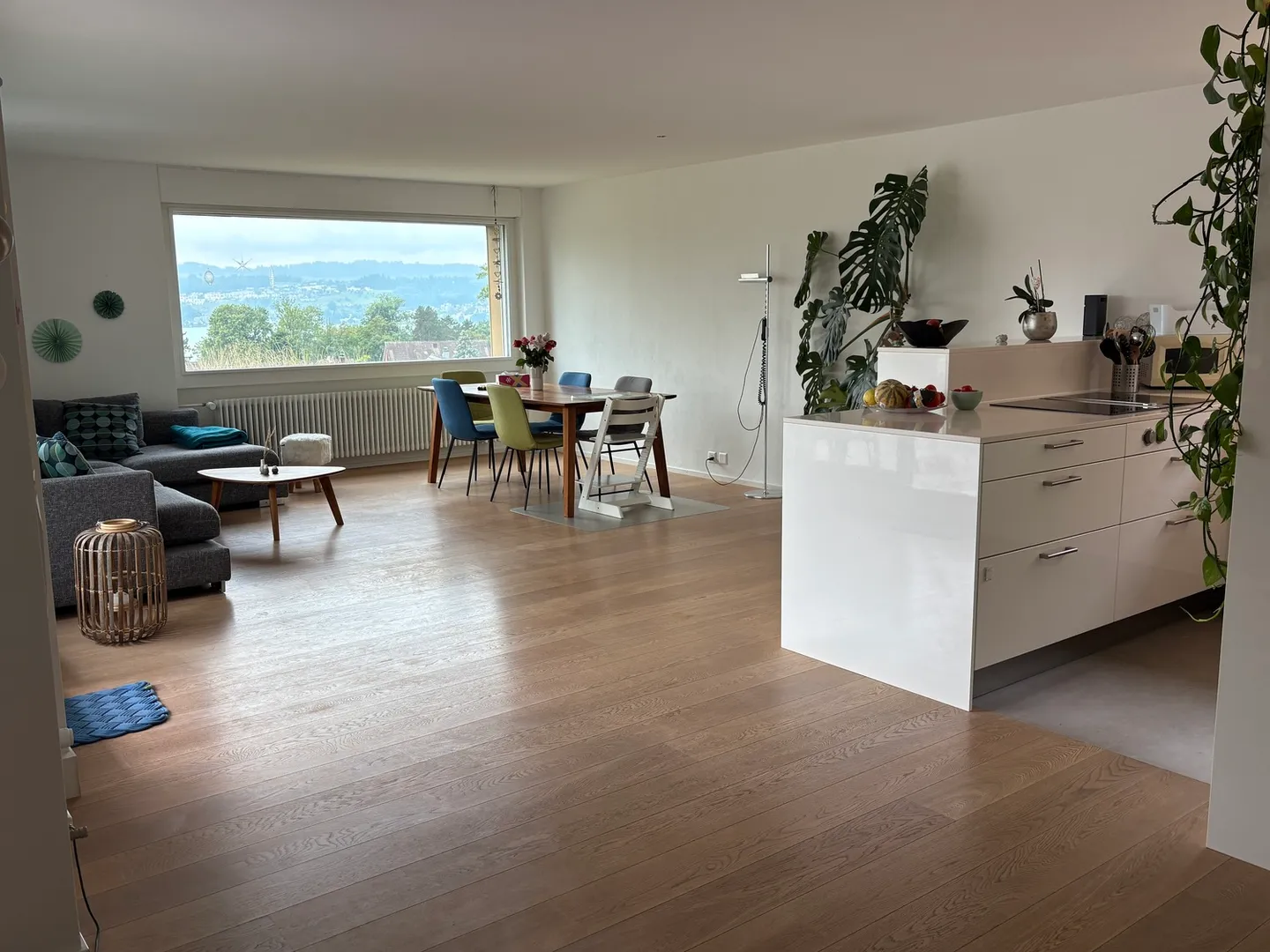 5½ ROOM APARTMENT IN MÄNNEDORF (ZH), FURNISHED, TEMPORARY - Photo 2 of 10