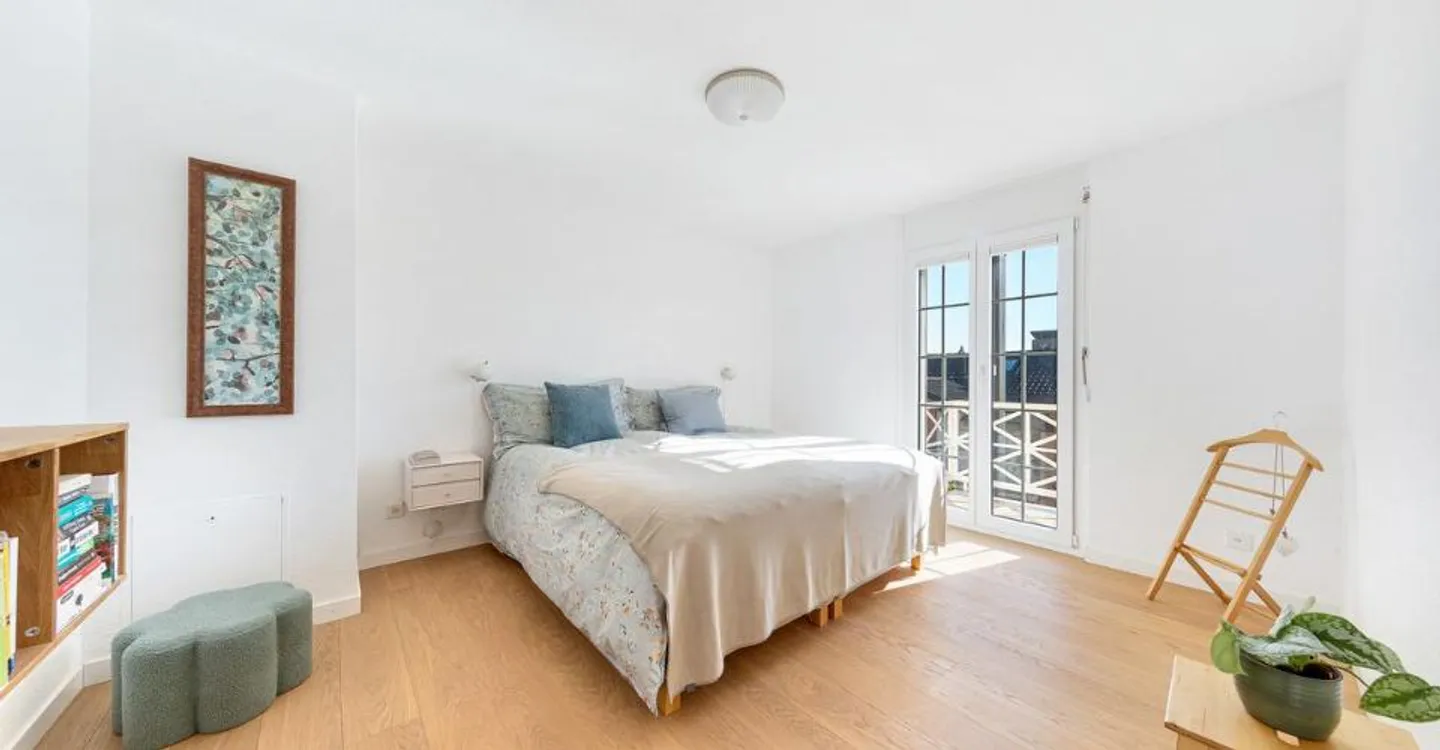 Magnificent Family Villa with Lake View - Photo 9 of 12