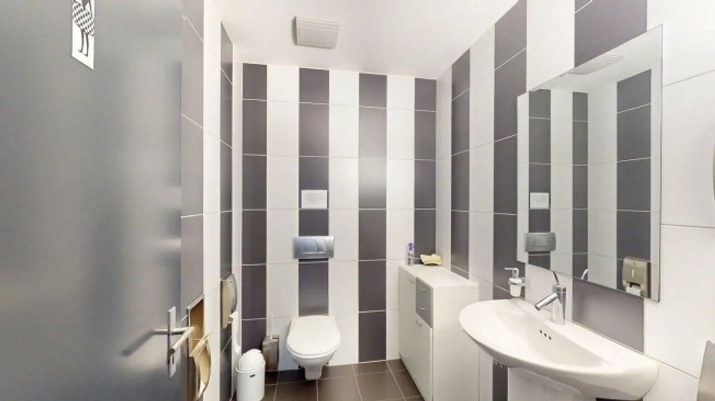 Uffici attraenti in una posizione centrale da 161 a 324 m2 - Foto 4 di 11