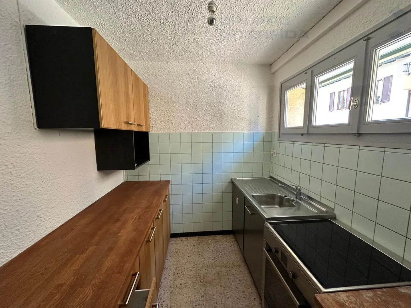 Single-family house 4.5 rooms with two parking spaces - Photo 4 of 12