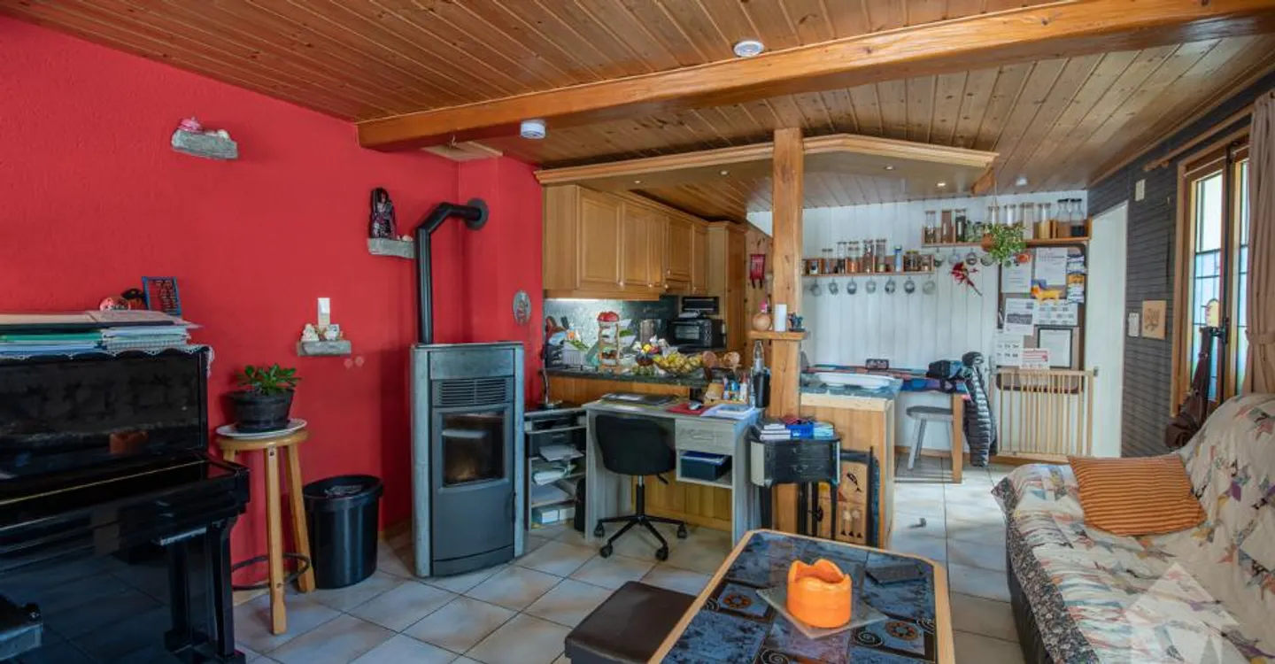 Maison de village au cœur de Salvan, un cocon authentique - Foto 1 di 11