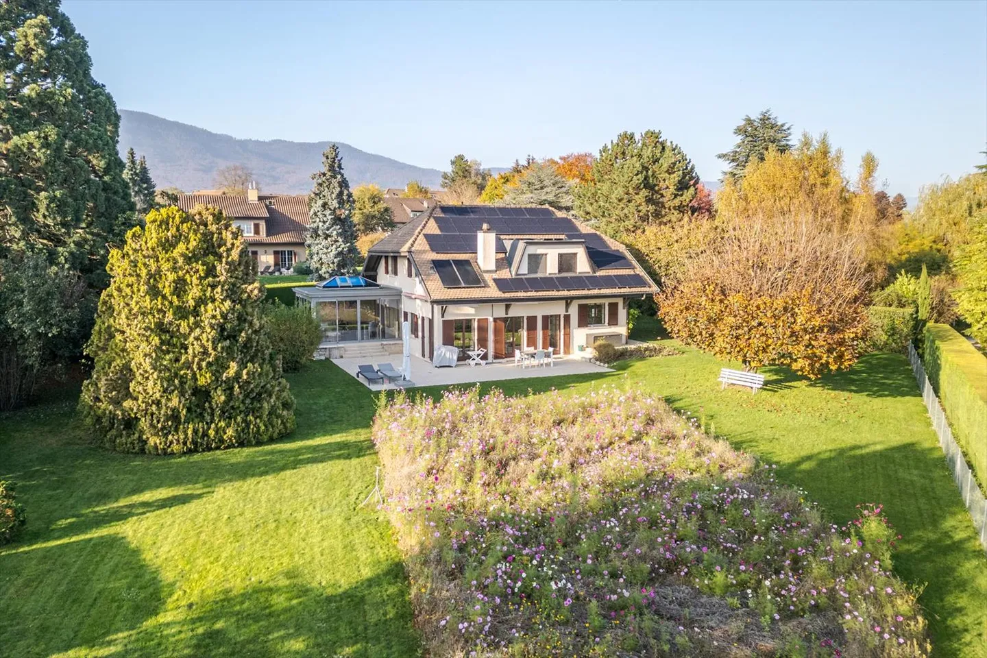 Bella villa Vaudoise individuale a Chéserex - Foto 6 di 10