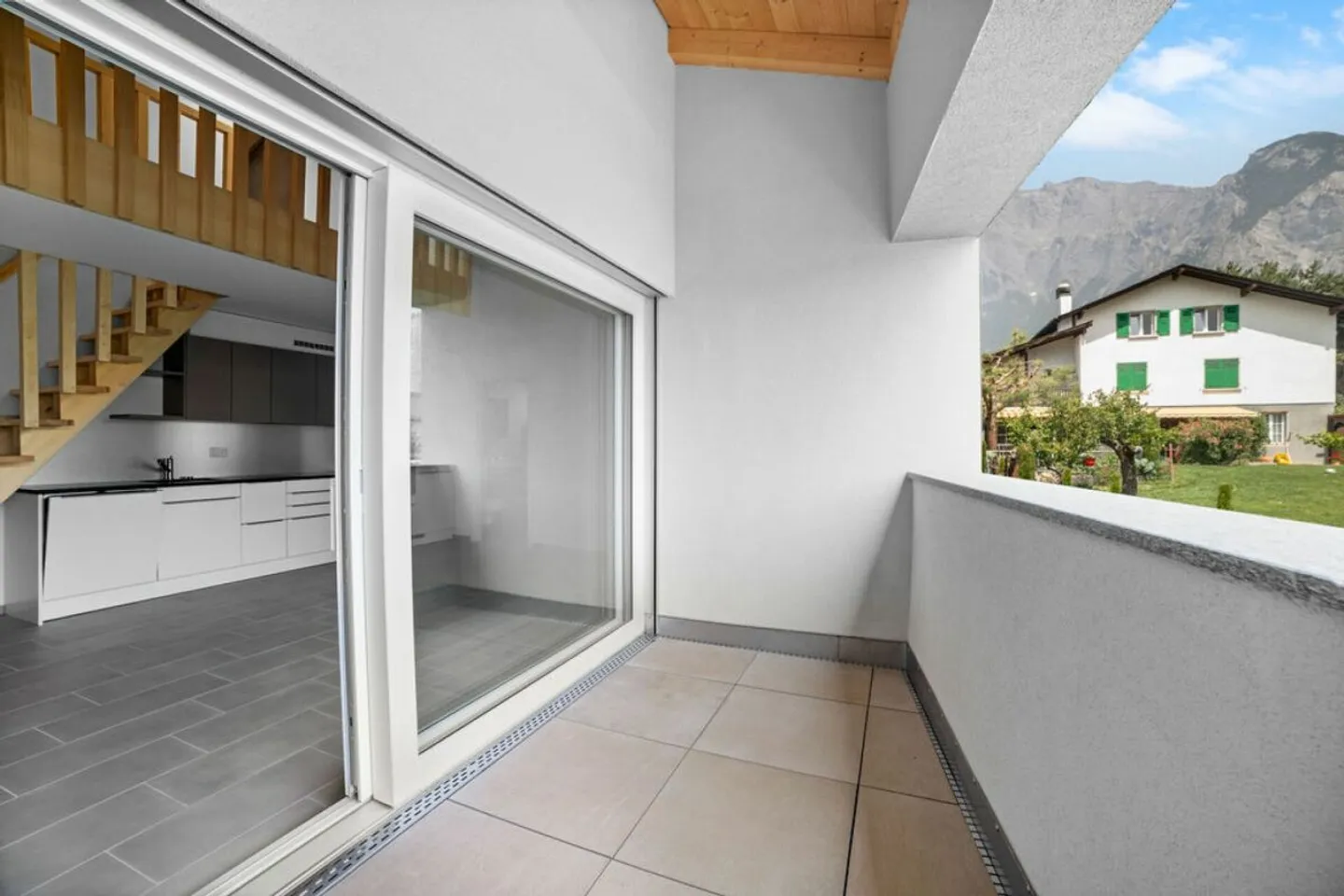 Penthouse with 3.5 rooms in a NEW building! - Photo 14 of 15