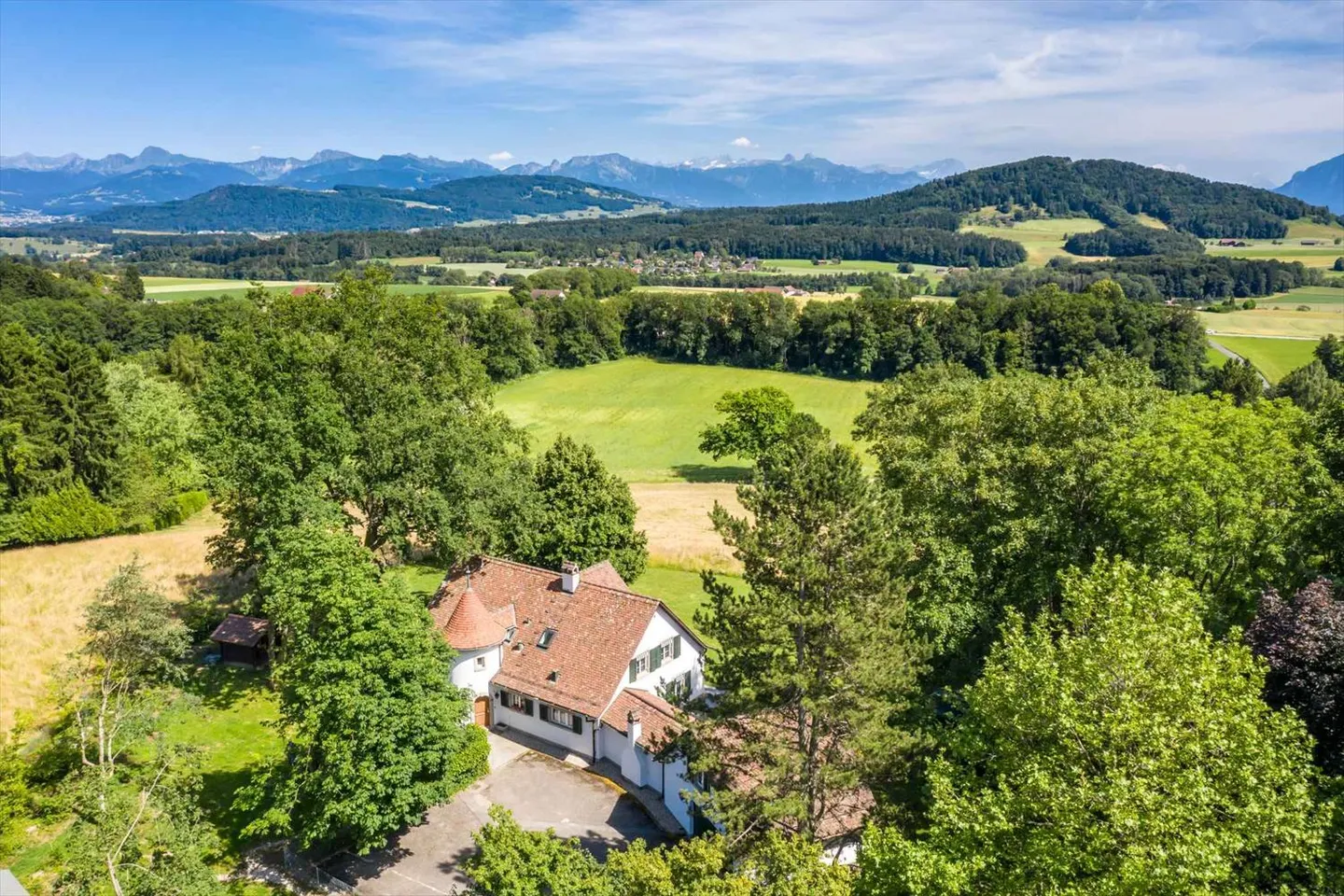 Casa padronale di 340 m² nel cuore della natura. - Foto 1 di 13