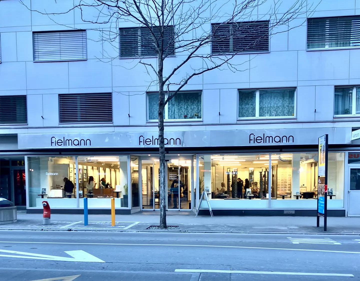 Approx. 208 m2 retail space in the city center of Chur - Photo 1 of 7