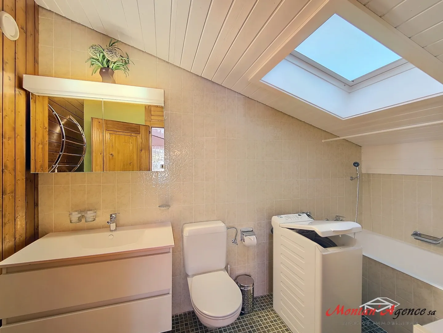 Geräumige Wohnung mit Aussicht - Foto 8 von 12