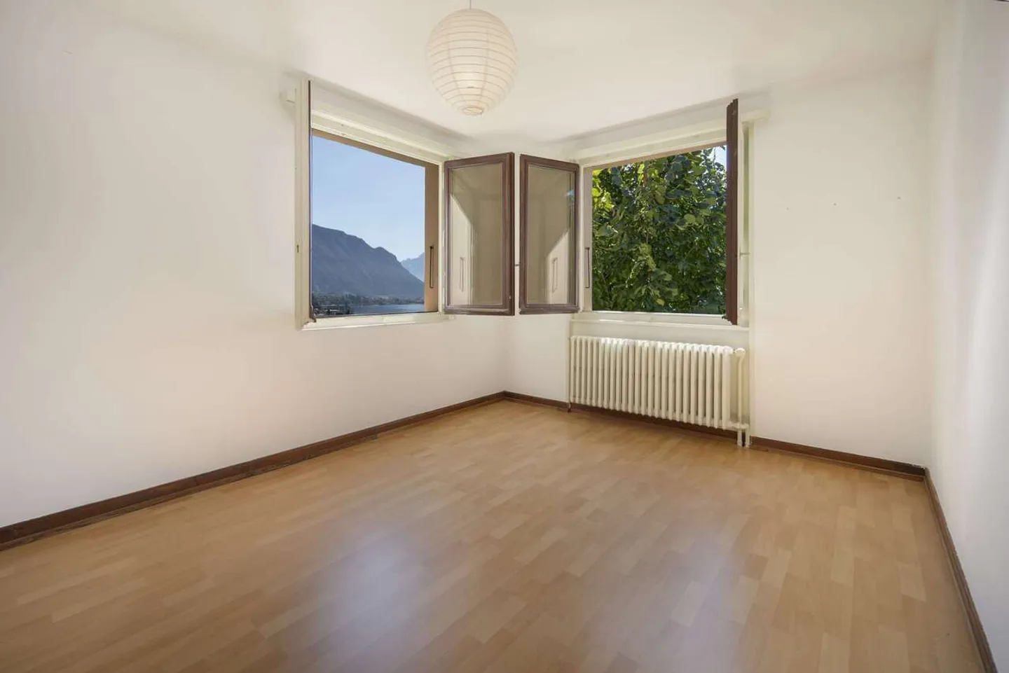 Charmante Villa mit Seeblick - Foto 6 von 12