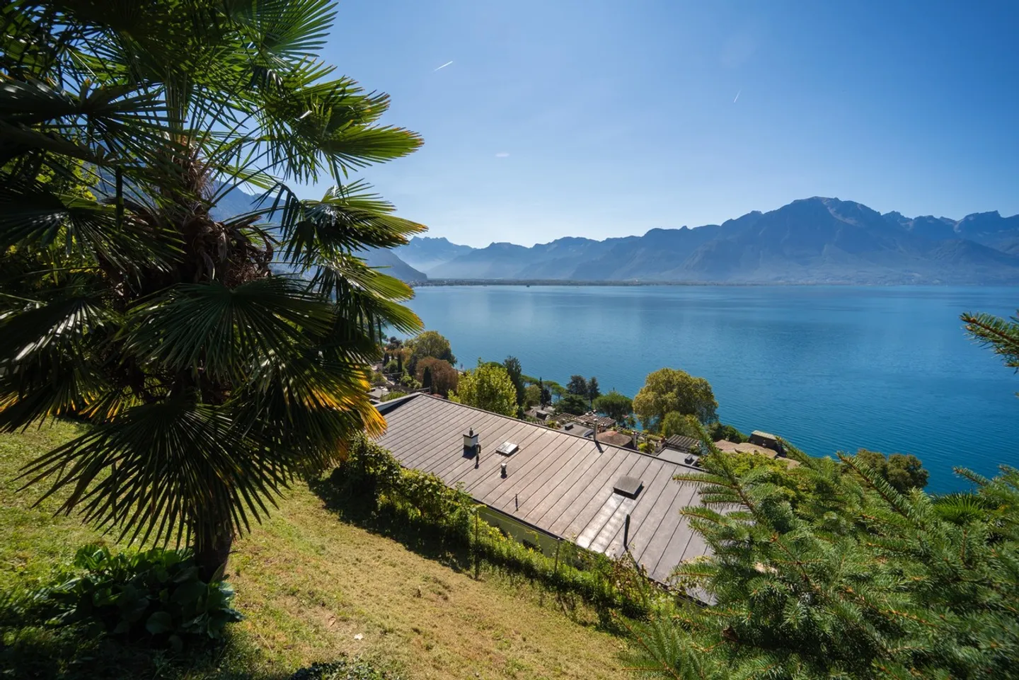 Charmante Villa mit Seeblick - Foto 11 von 12