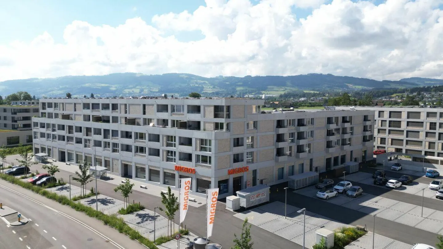 Bell'appartamento di 2,5 stanze al lago - Foto 1 di 7