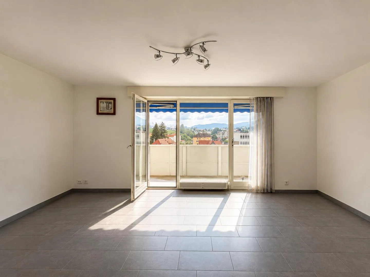Charmante 4-Zimmer-Wohnung mit 2 Balkonen - Foto 2 von 13