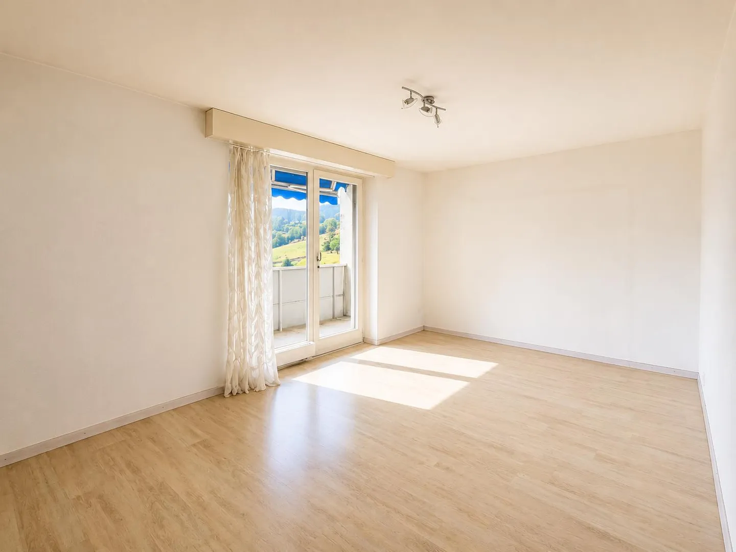 Charmante 4-Zimmer-Wohnung mit 2 Balkonen - Foto 4 von 13