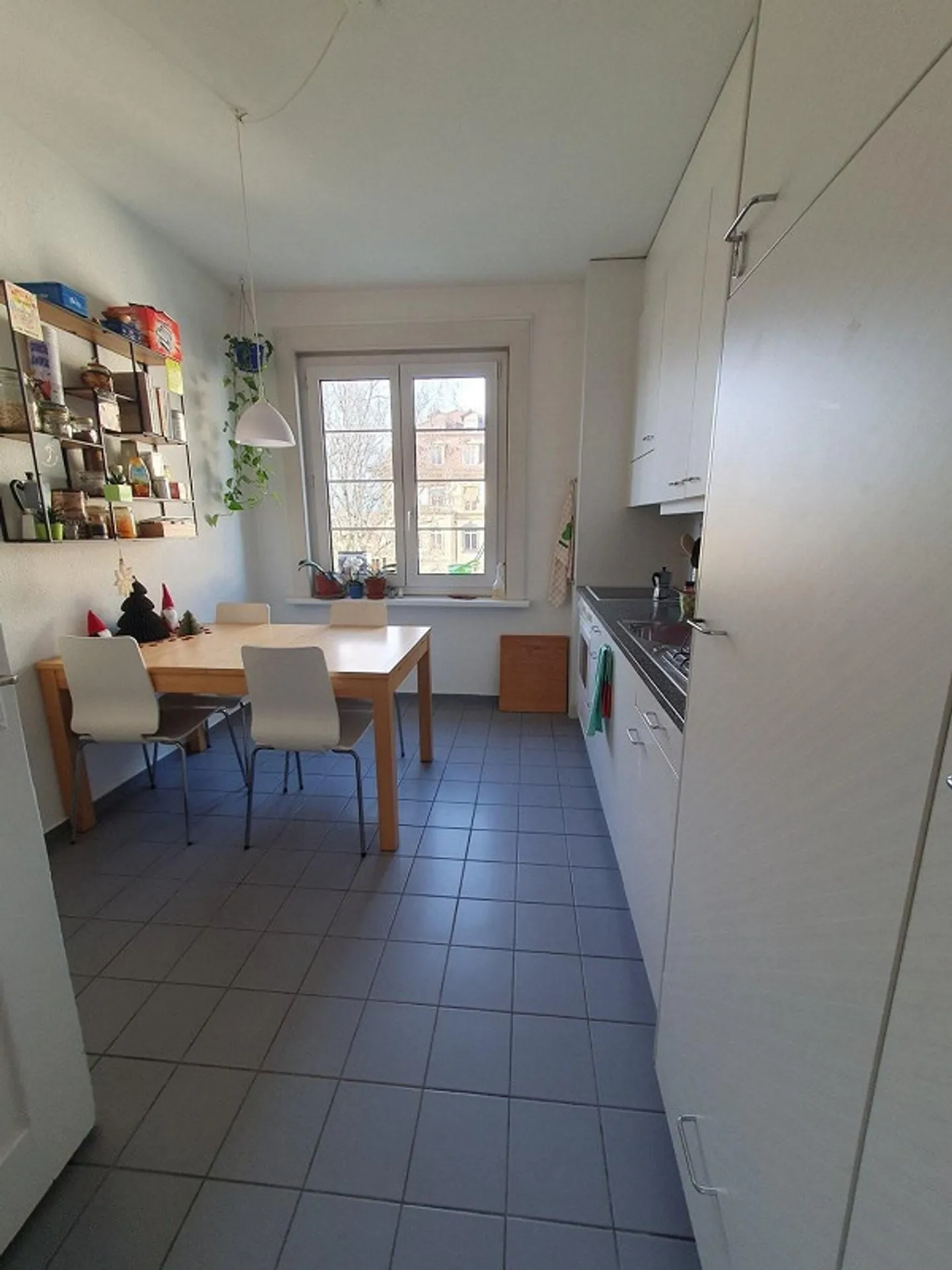 Appartement 3 pièces de 76 m² au 4ème étage - Photo 2 sur 10