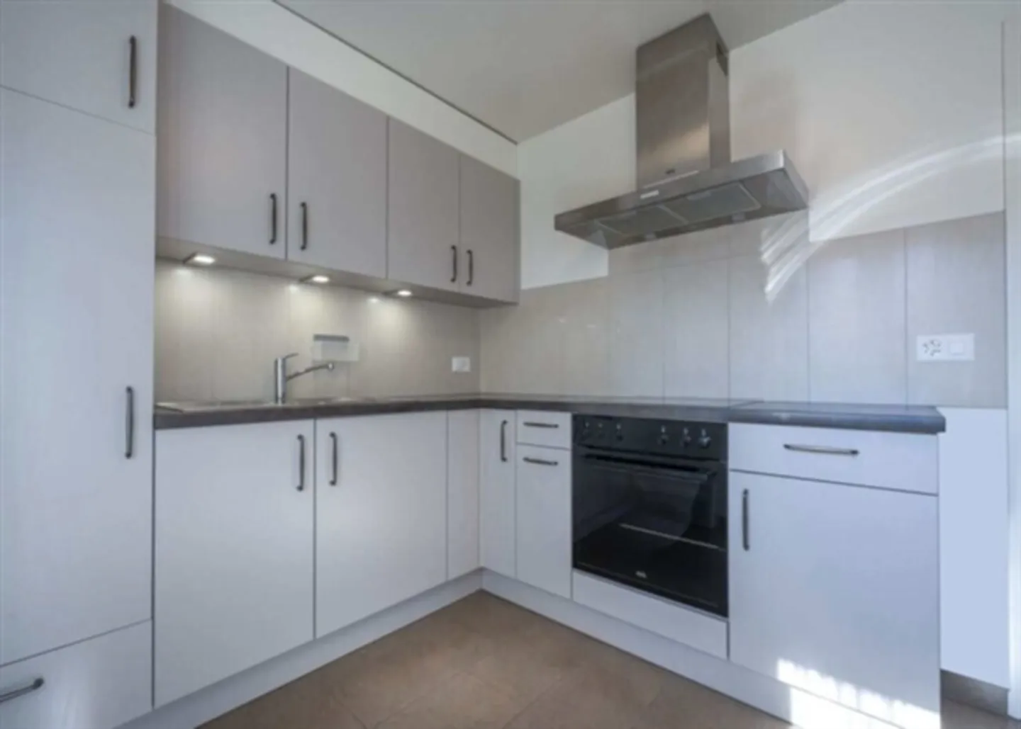 Lakeside - Appartement rénové exclusif - Photo 6 sur 11