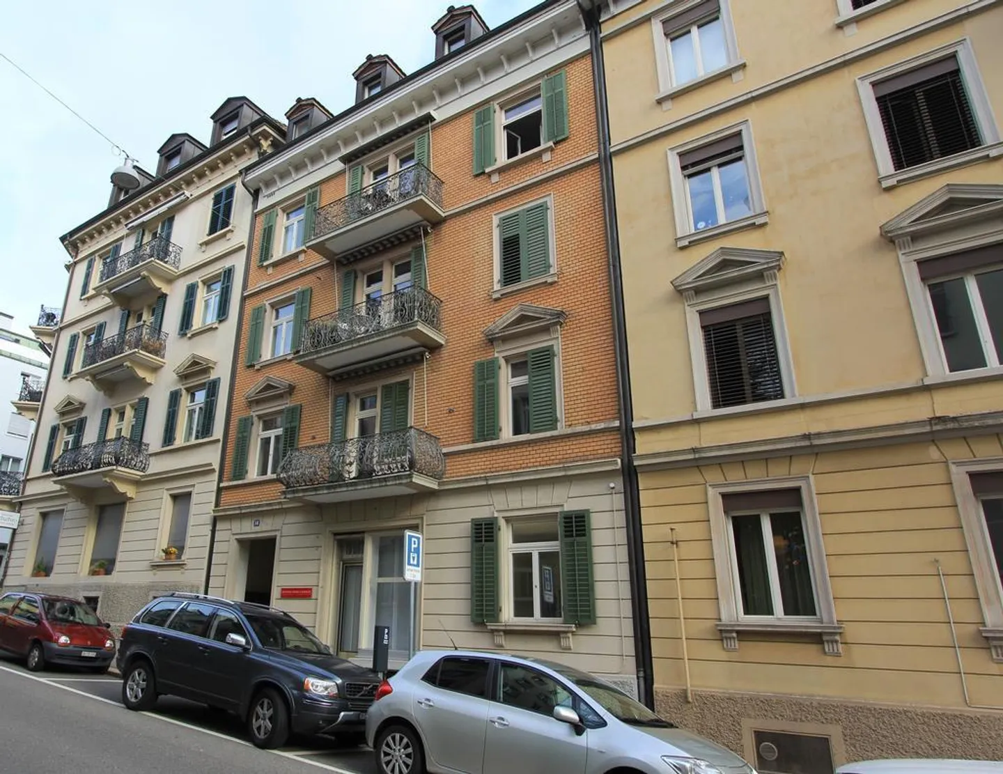 Appartement rénové de 3,5 pièces dans le meilleur emplacement du quartier Enge - Photo 1 sur 11