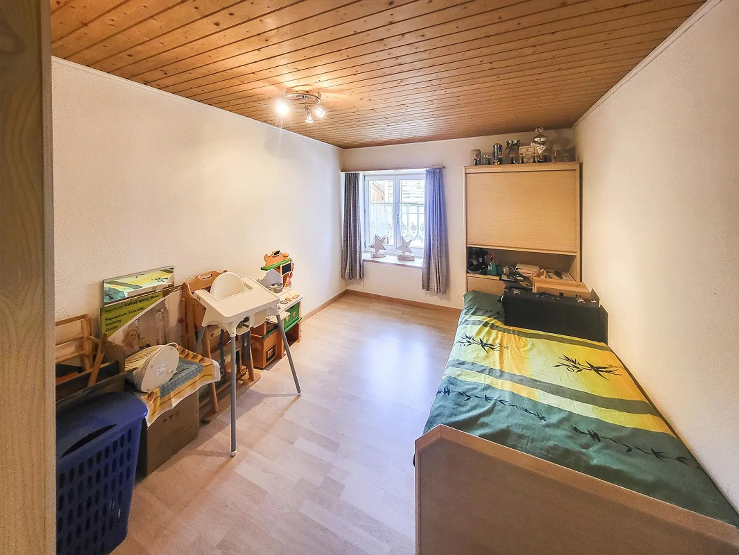 Einfamilienhaus mit Gewerbe und Schopf - Foto 3 di 13