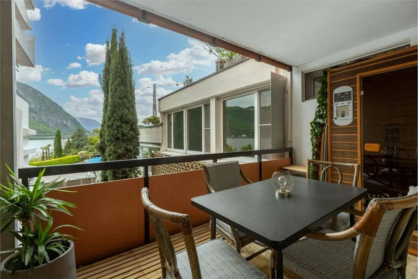 Bel appartement 2 pièces avec meubles et revenus locatifs à Bissone - Photo 4 sur 9
