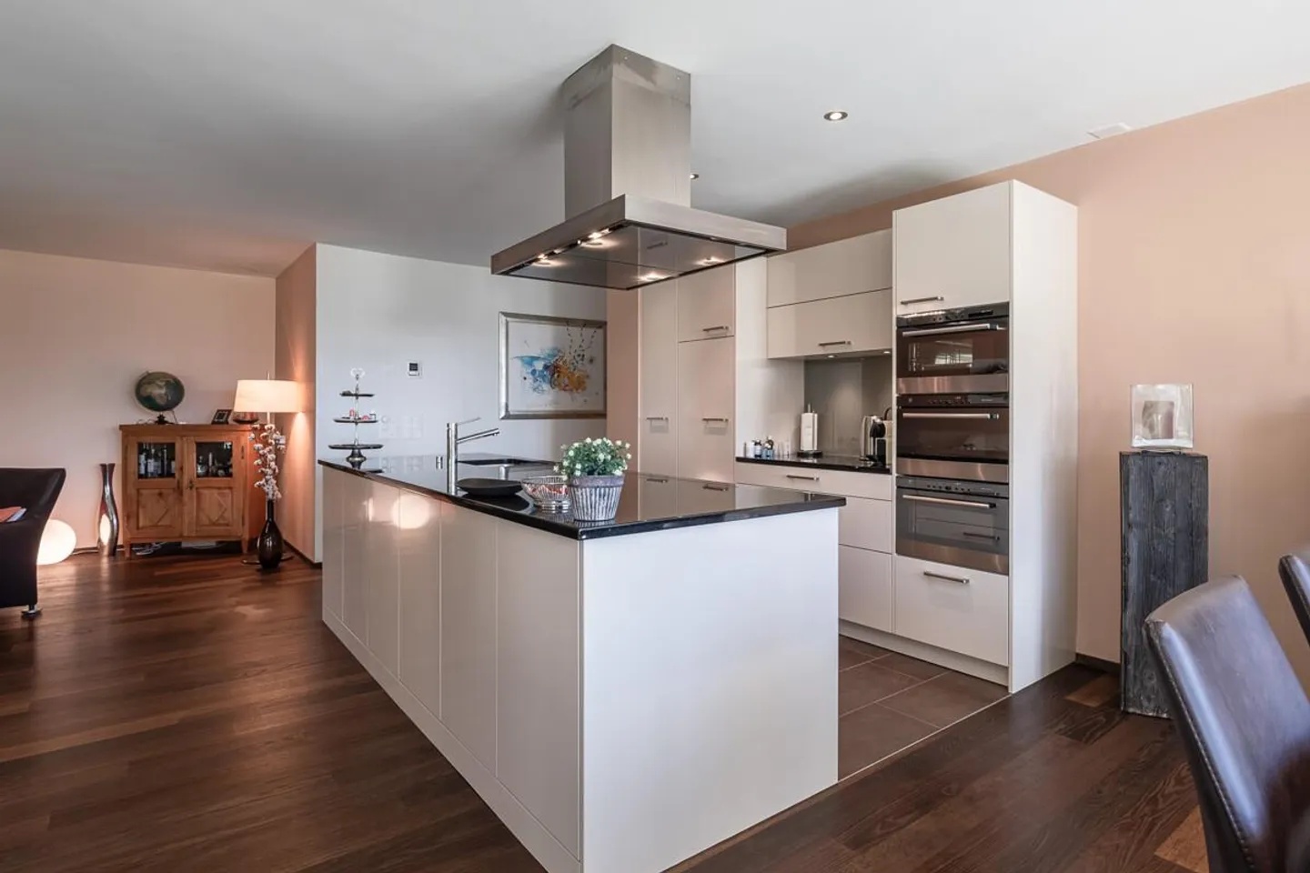 Privileged Location - Close to the City - Photo 3 of 9