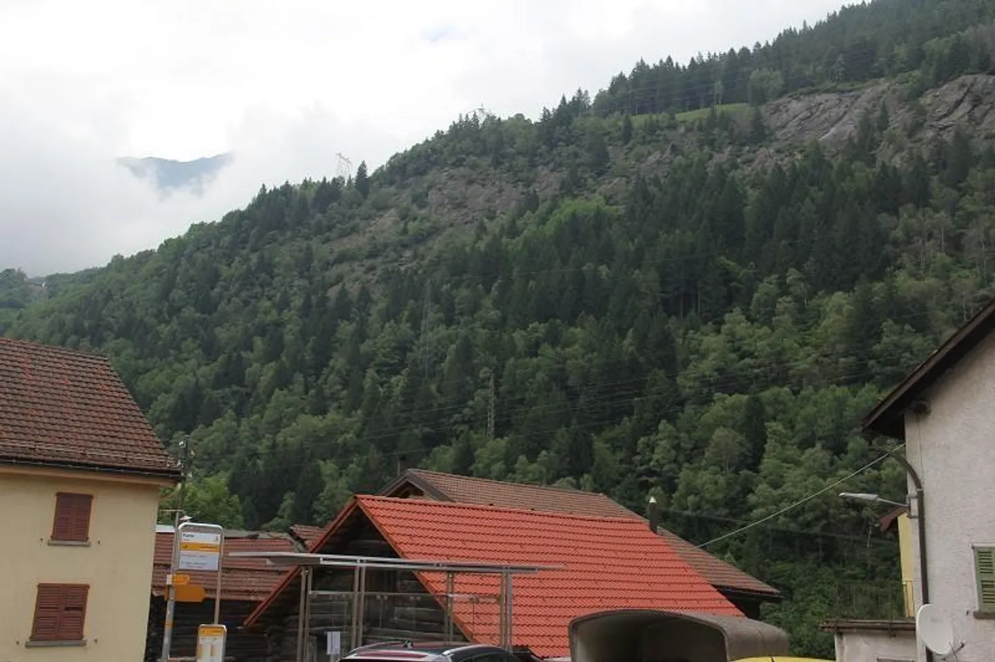 «3 1/2-Zimmer-Wohnung im Erdgeschoss / appartamento di 3 1/2 locali nel piano terra» - Foto 4 von 11