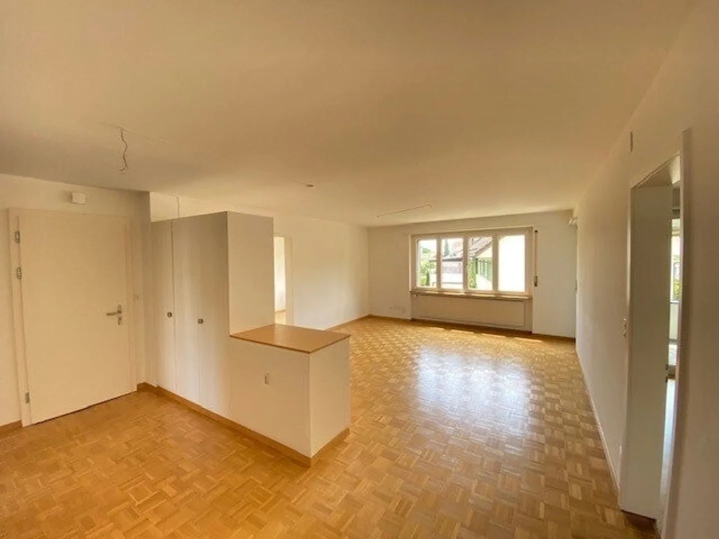 Apartment for rent - Photo 2 of 8