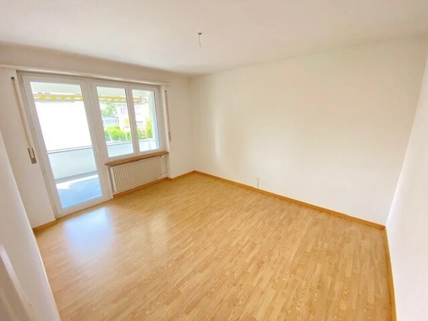 Apartment for rent - Photo 4 of 8