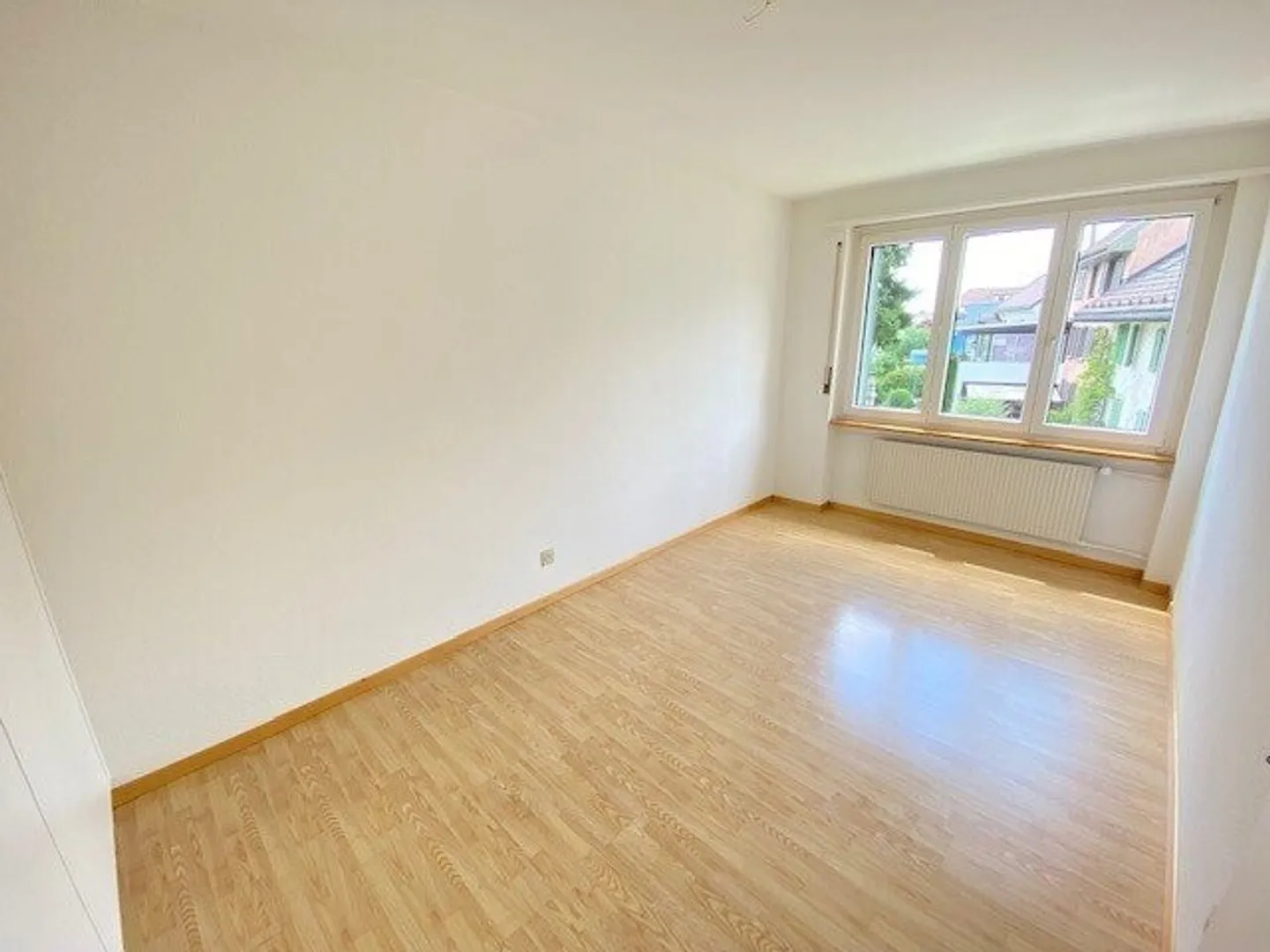 Apartment for rent - Photo 5 of 8