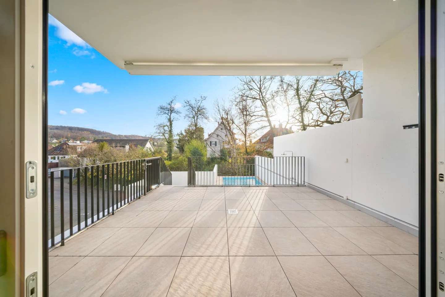 Exclusive terrace house with pool, lift & guest apartment in Riehen - Photo 8 of 11