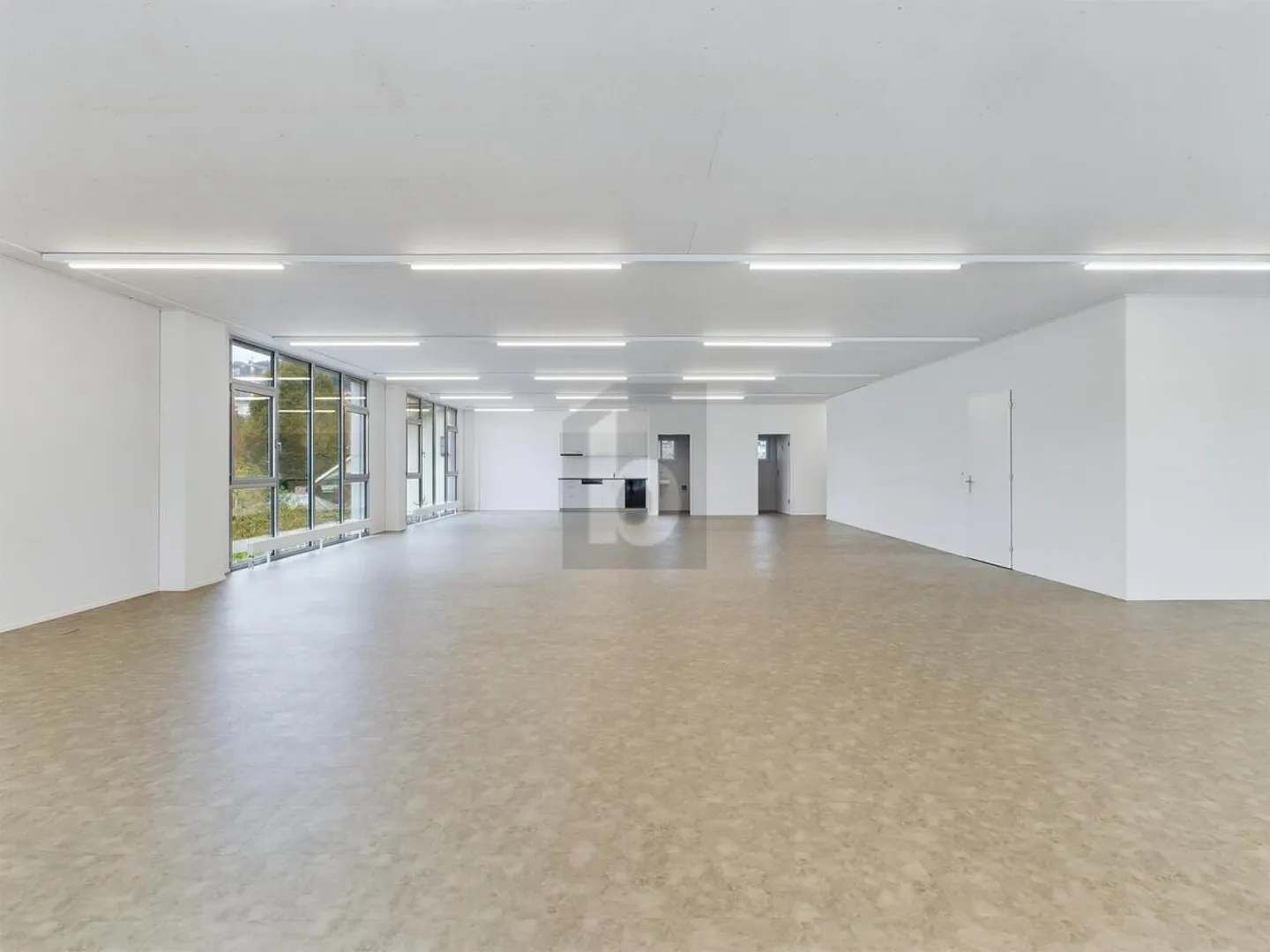 ACCESSIBILE IN MODO OTTIMALE, LUMINOSO E SPAZIOSO - Foto 1 di 6