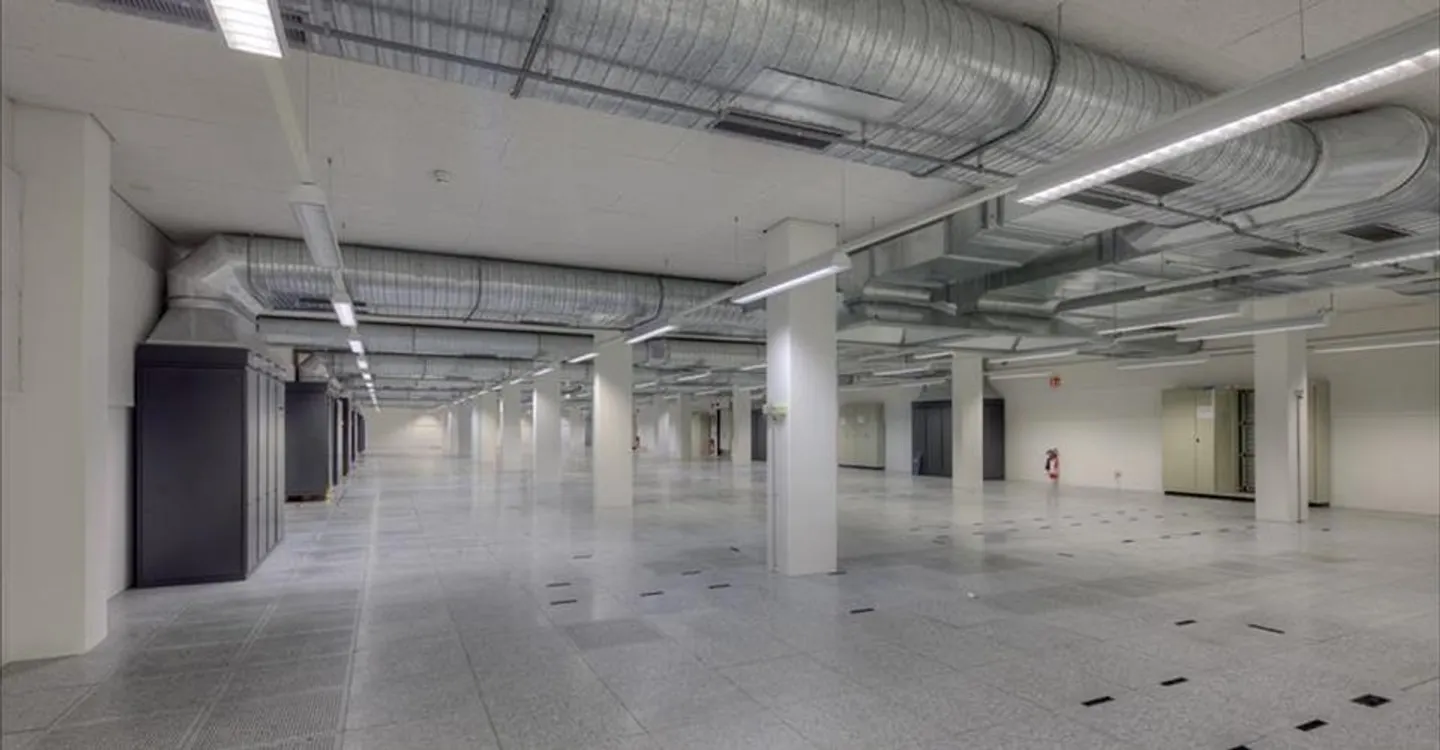 Stanza di stoccaggio/archivio di fronte alla stazione di Ostermundigen - Foto 3 di 6