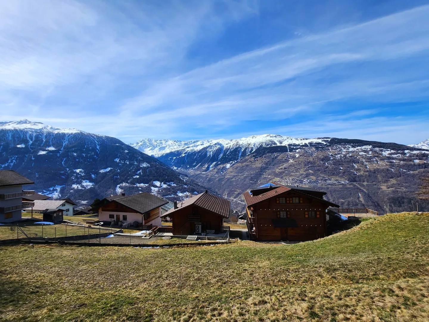 Terrain à bâtir avec vue panoramique à Suen (St-Martin), Val d'Hérens - Photo 1 sur 10