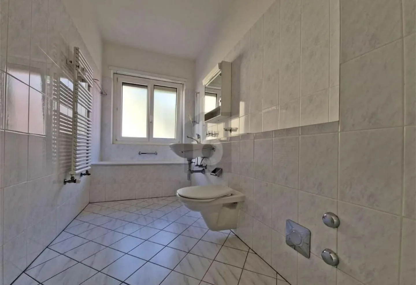 Apartment for sale - Photo 3 of 4