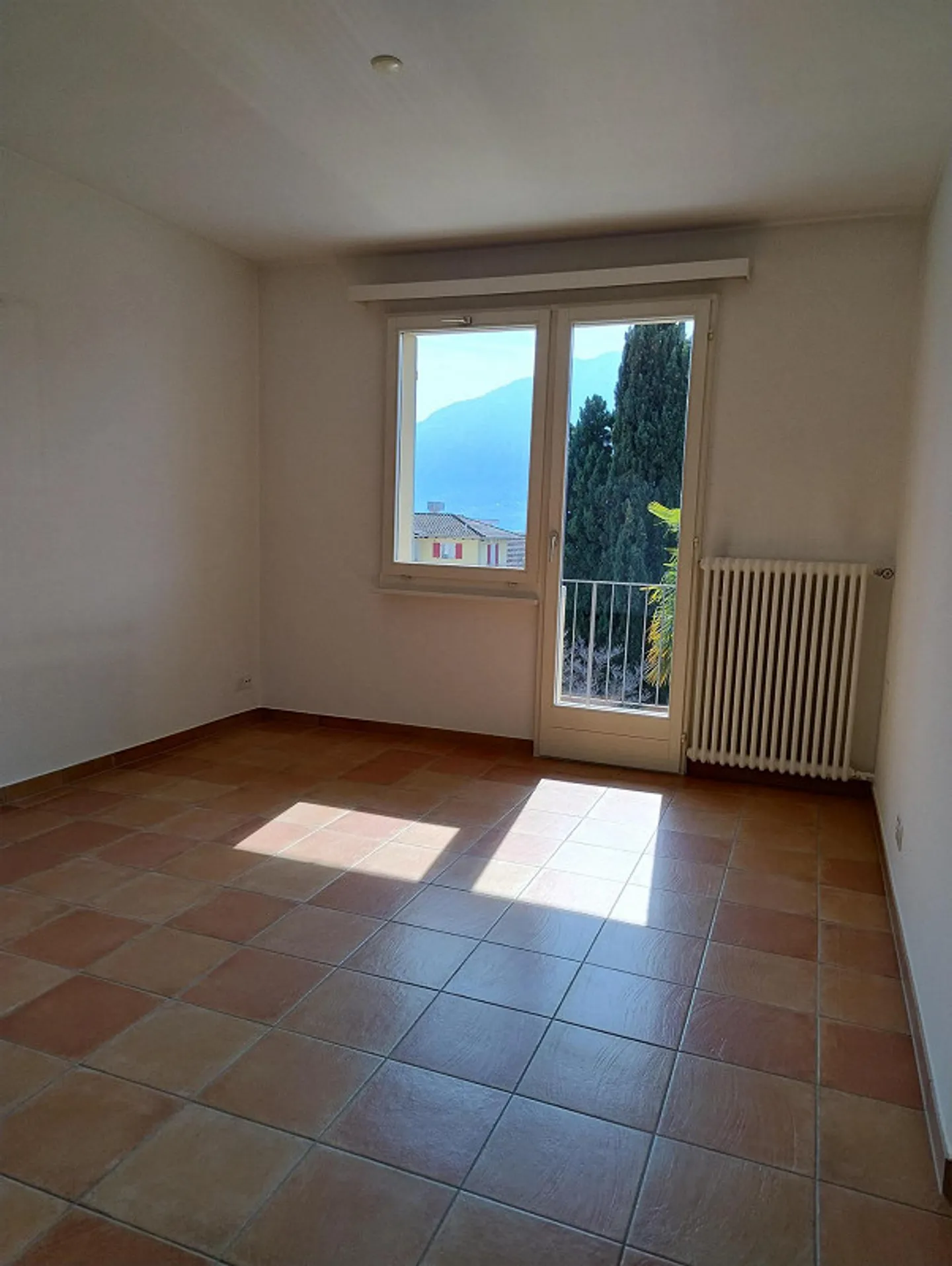 Appartamento luminoso a Minusio - Foto 2 di 6