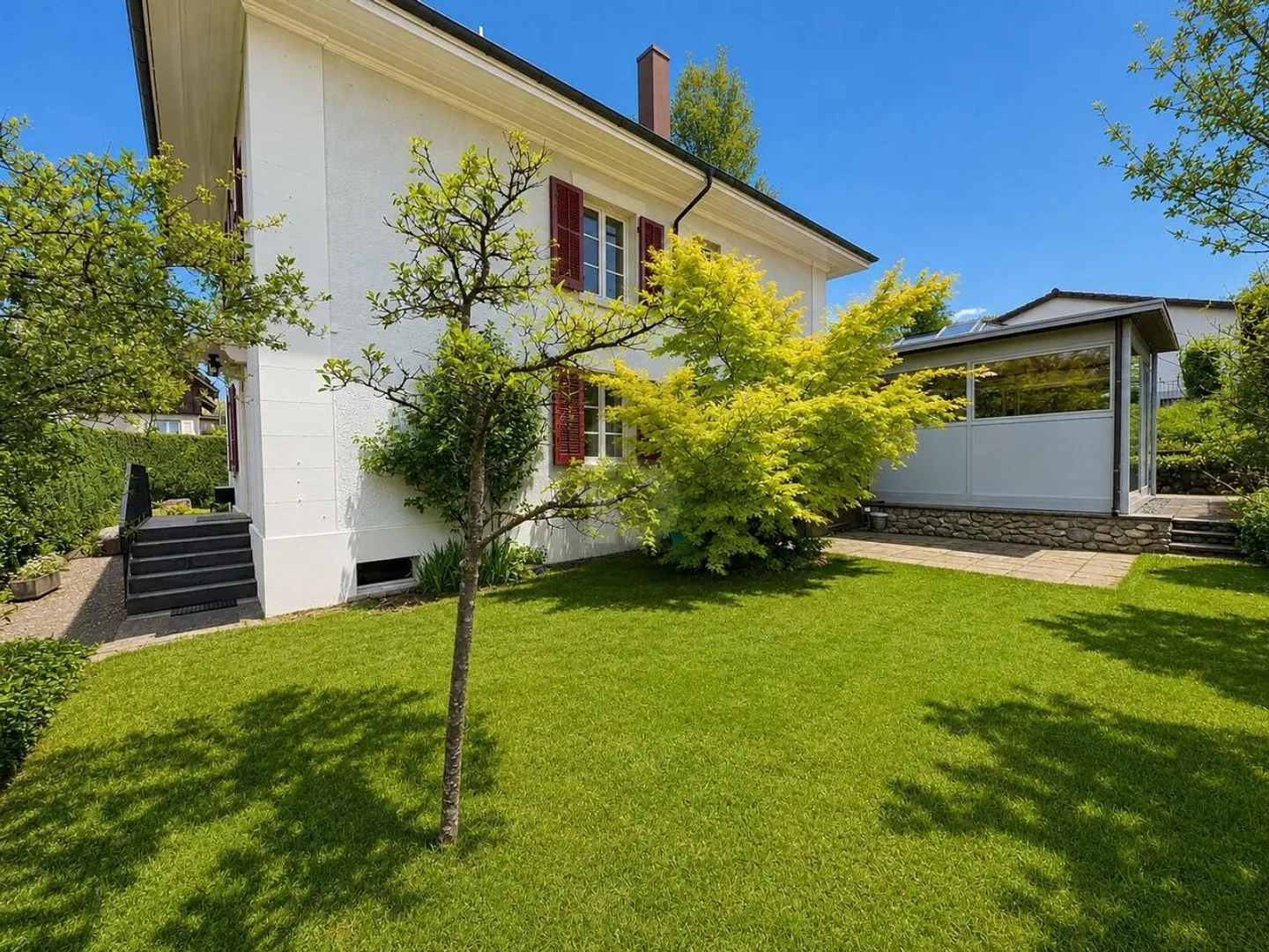 UNIQUE IN EXCLUSIVE LOCATION IN THE EICHHOLZ DISTRICT - Photo 5 of 6