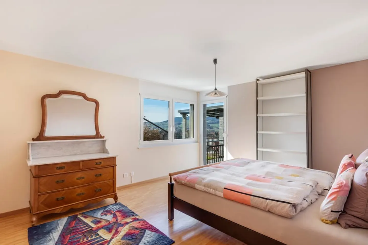 Splendida villa di 6,5 stanze con piscina e appartamento di 2,5 stanze - Foto 7 di 12