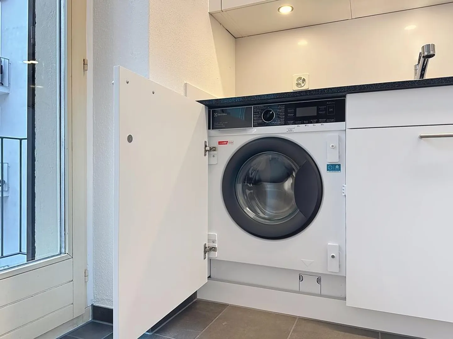 Appartement rénové de 3,5 pièces dans le meilleur emplacement du quartier Enge - Photo 7 sur 11