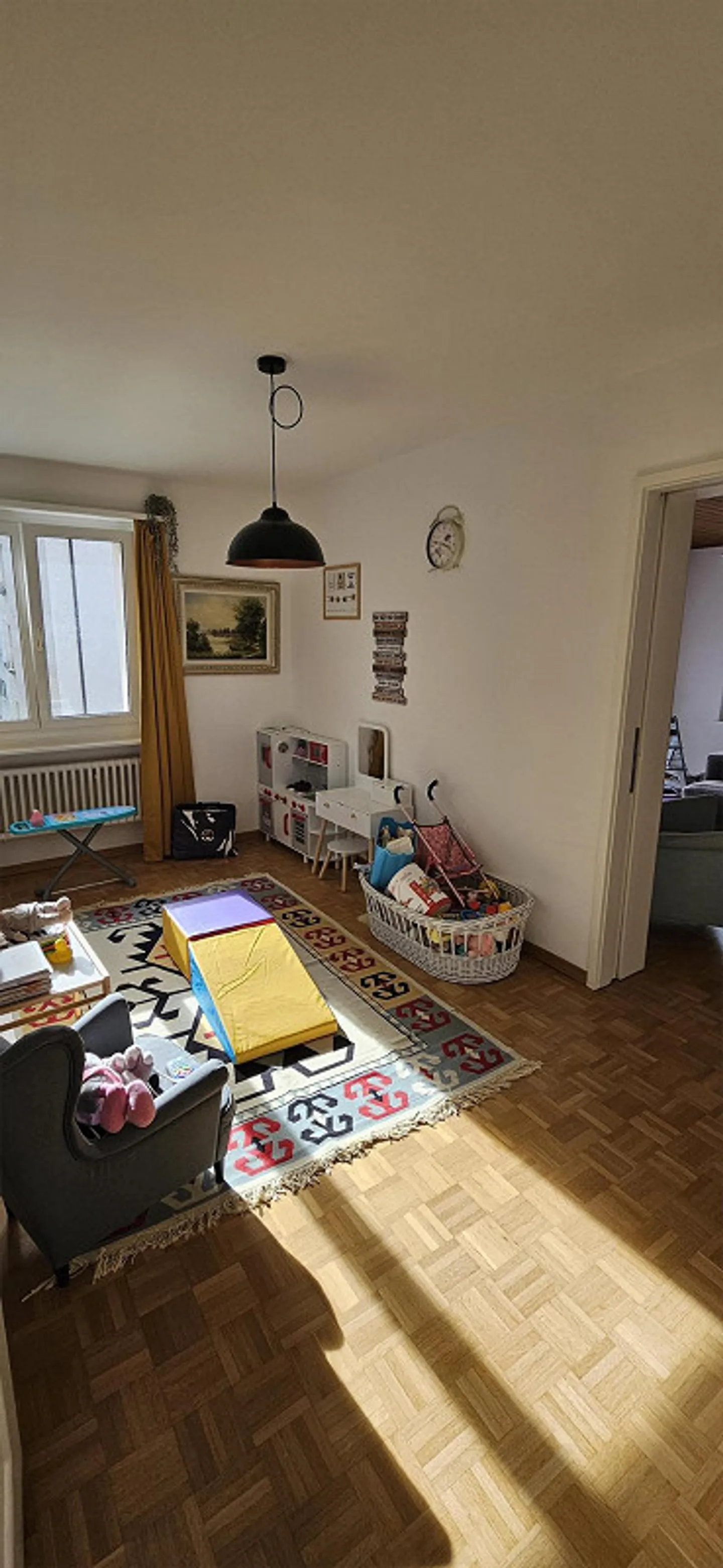 Recherche d'un nouveau locataire pour un appartement familial de 5 pièces - Photo 2 sur 10