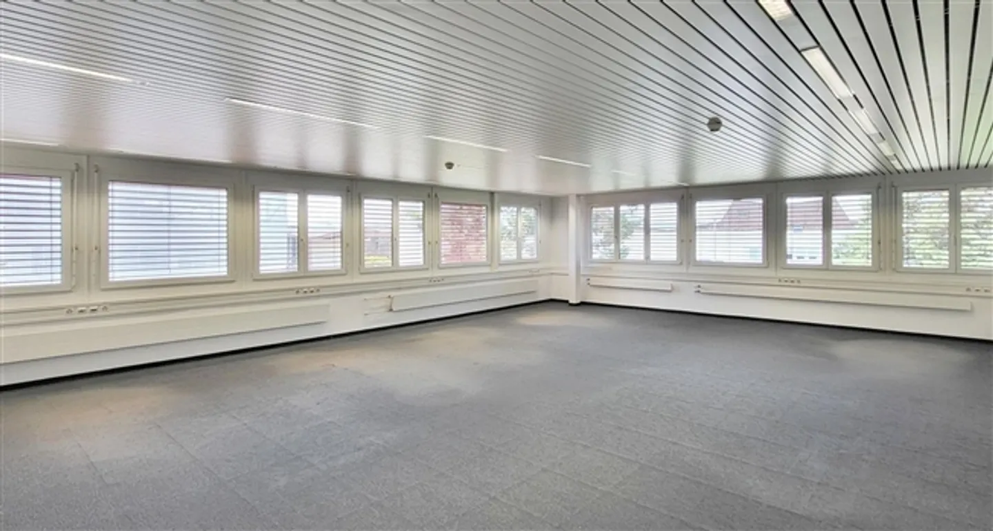 Geräumige Bürofläche in Wetzikon - Foto 2 von 7