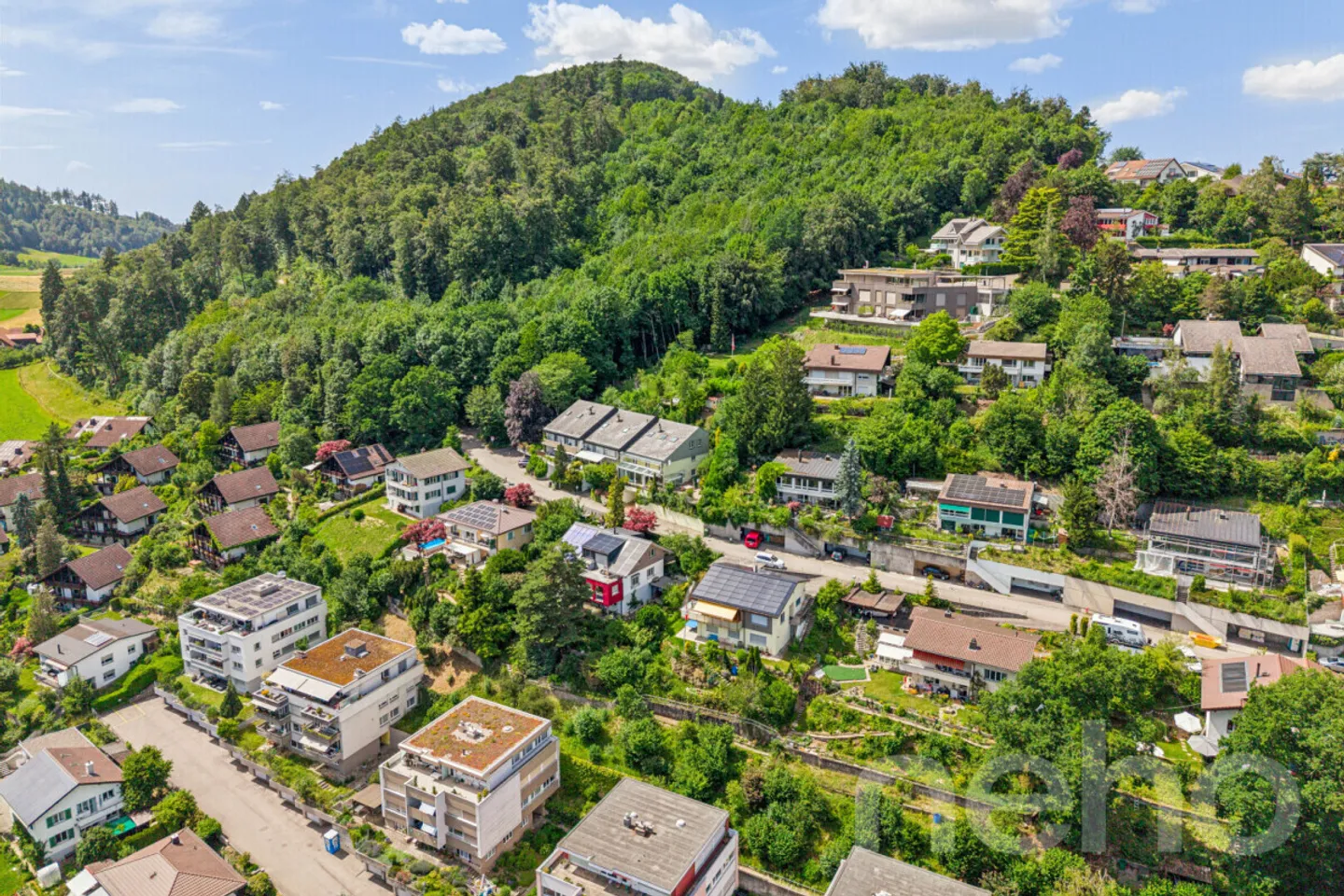 Vivere esclusivo con giardino, veranda e vista panoramica - Foto 1 di 12
