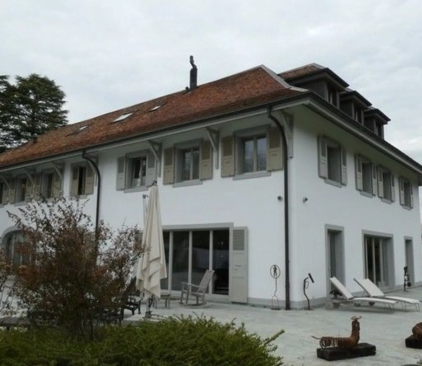 Casa di Lusso con Grande Giardino - Foto 3 di 13
