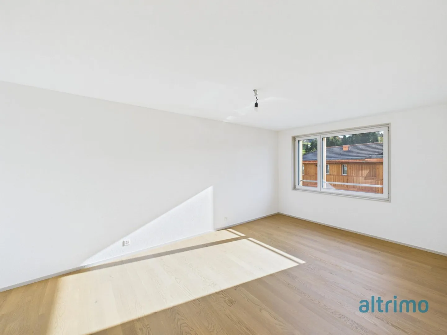 New 3.5-room garden apartment with a wide view - Photo 4 of 11