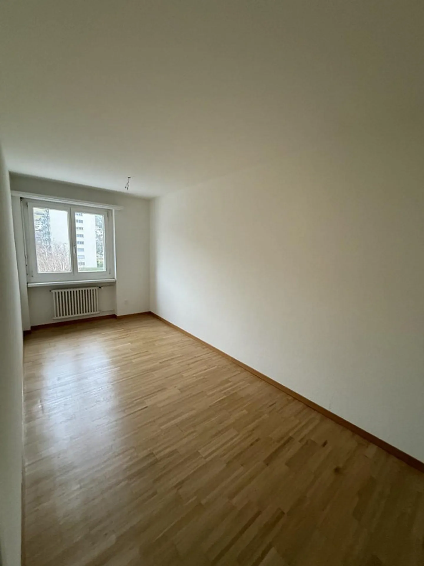 Apartment with large sunny balcony - Photo 4 of 10