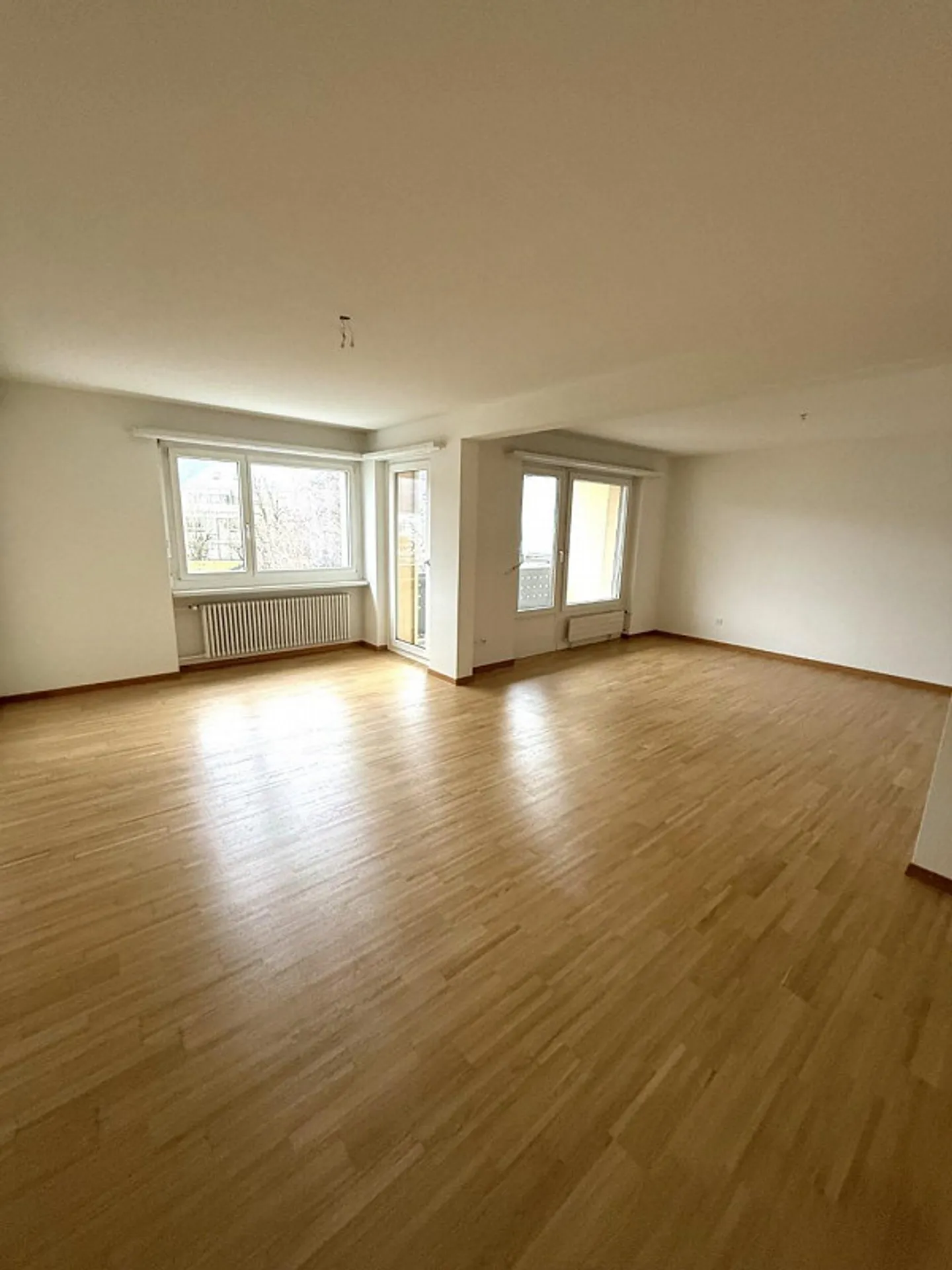 Apartment with large sunny balcony - Photo 5 of 10