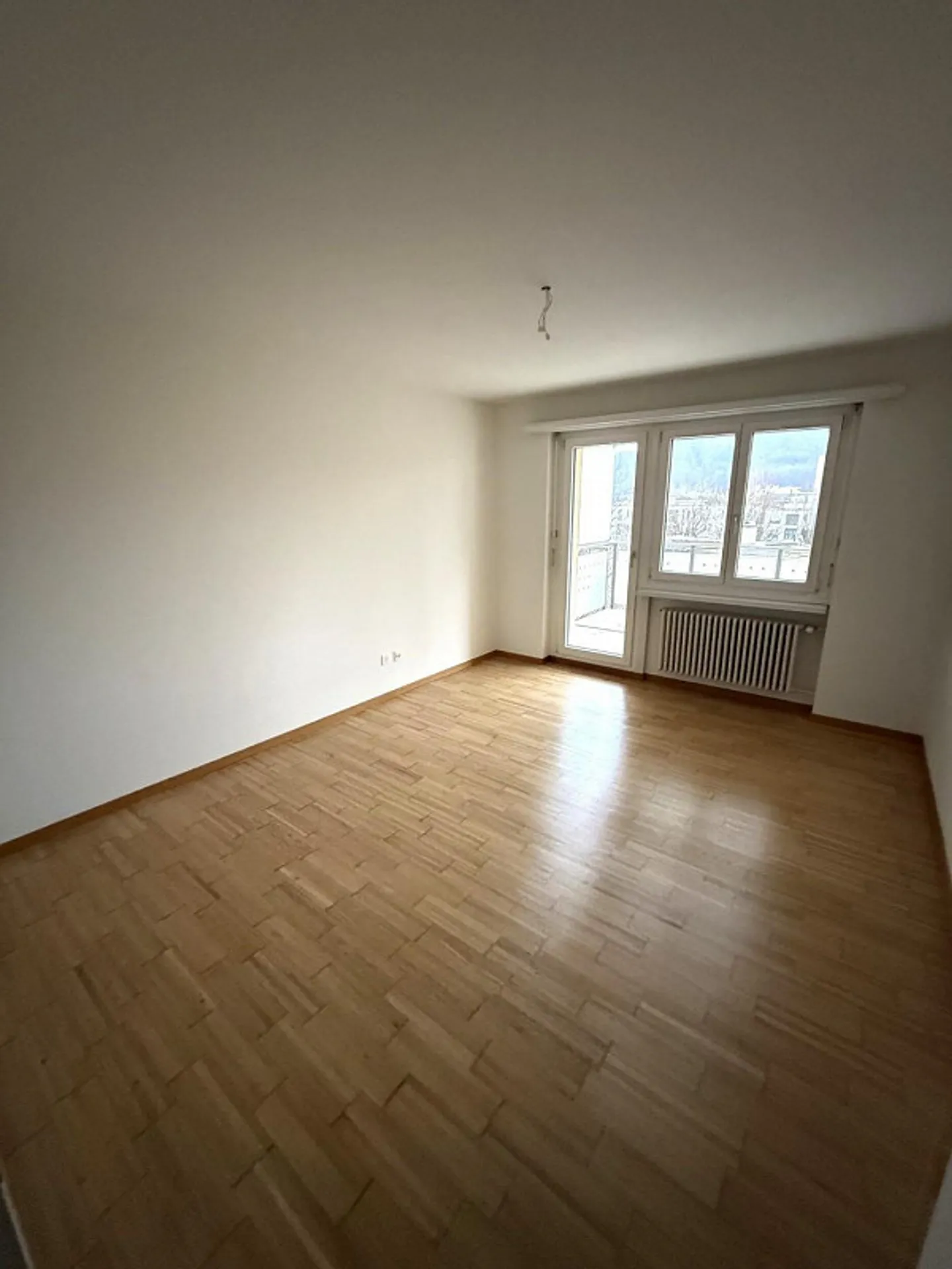 Apartment with large sunny balcony - Photo 8 of 10