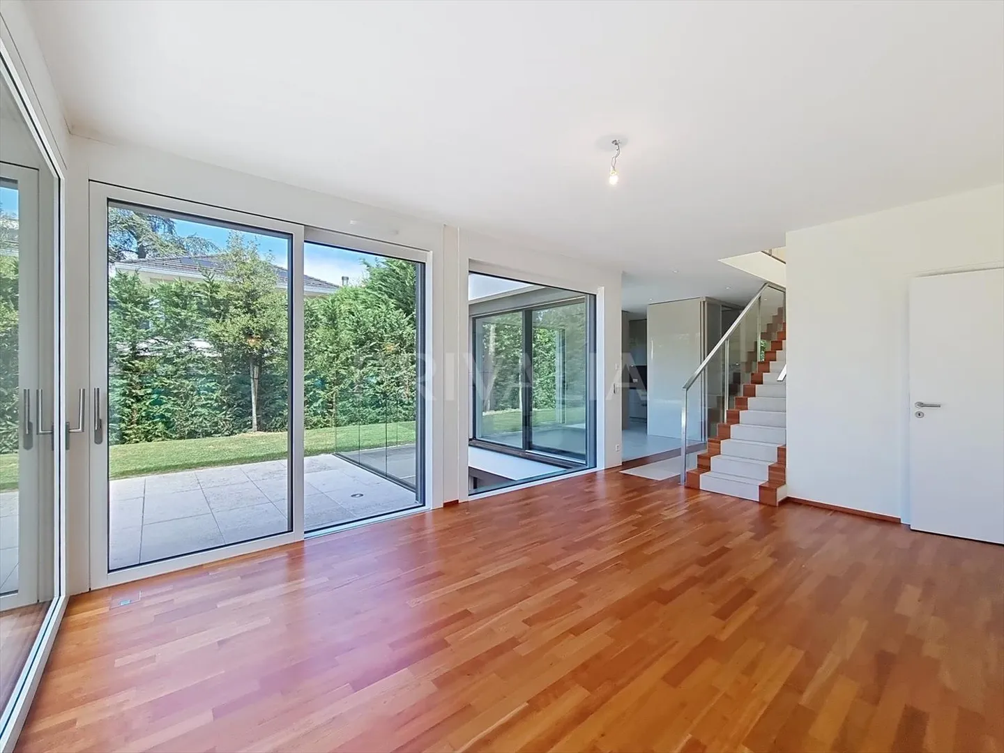 Casa a schiera 7.5 stanze - Foto 2 di 13