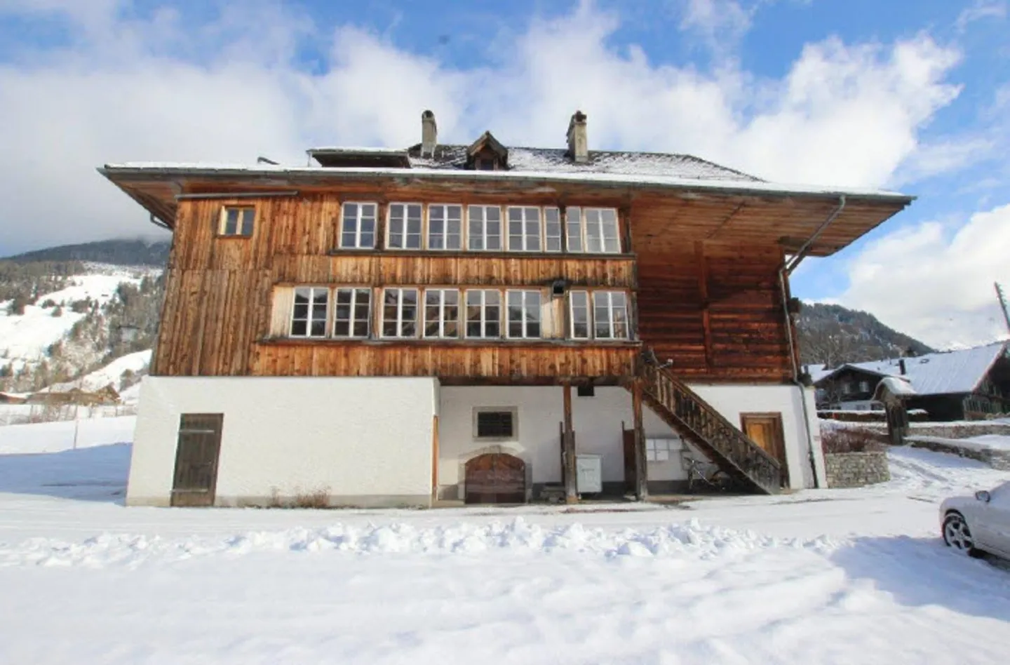 Wohn- & Geschäftshaus mit Bauparzelle 4 Wohnungen / Gewerberäume - Foto 3 von 13