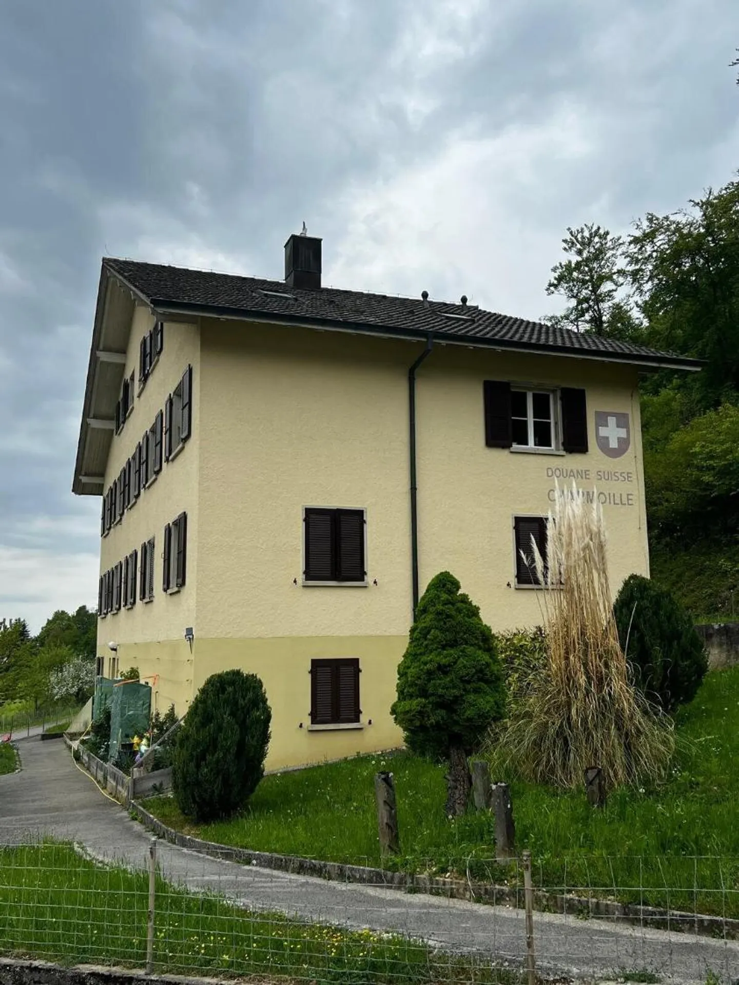 Mischgebäude - Foto 2 von 13