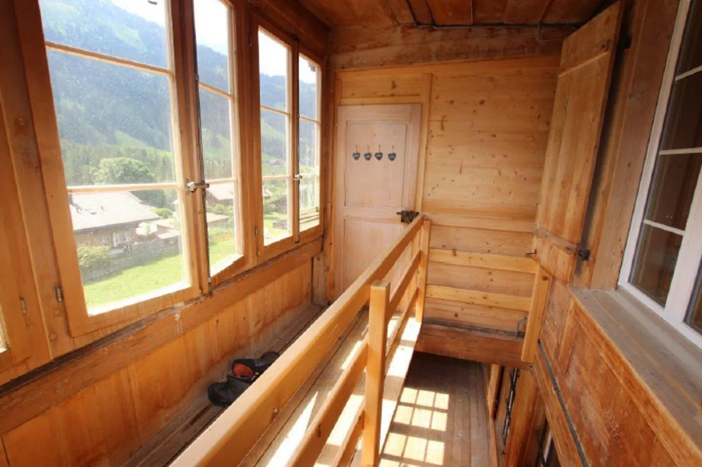 Wohn- & Geschäftshaus mit Bauparzelle 4 Wohnungen / Gewerberäume - Foto 6 von 13